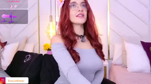 Snapshot of flor_deluna chatting on 07.31.26 Luna online show from 07.31.26