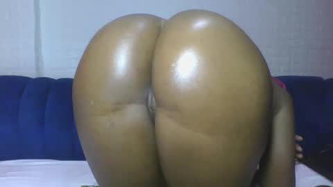 Snapshot of flora_fantasy chatting on 03.21.26 fantasy online show from 03.21.26