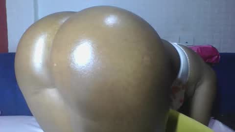 Snapshot of flora_fantasy chatting on 03.26.26 fantasy online show from 03.26.26