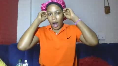 Snapshot of flora_fantasy chatting on 04.05.26 fantasy online show from 04.05.26