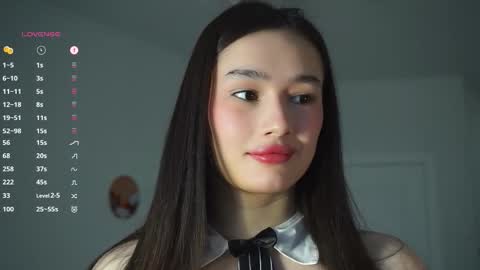 Snapshot of floralmuse chatting on 10.14.25 Viola online show from 10.14.25