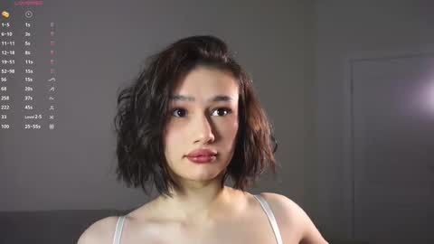 Snapshot of floralmuse chatting on 12.22.25 Viola online show from 12.22.25