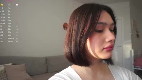 Snapshot of floralmuse chatting on 01.17.26 Viola online show from 01.17.26