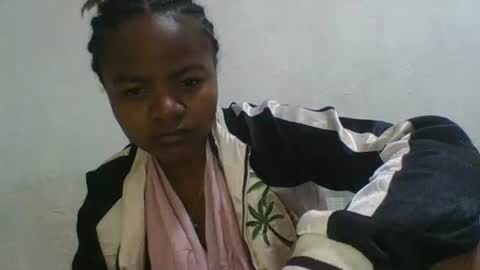 Snapshot of florenceline chatting on 01.11.26 florenceline online show from 01.11.26