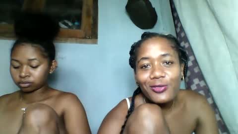 florencia011 online show from 02.24.25