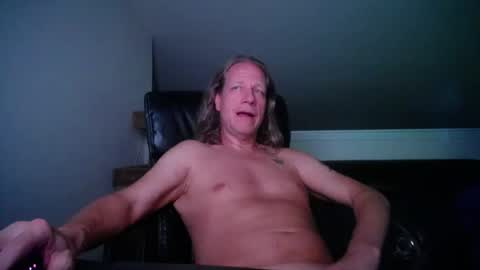 Snapshot of floridacat017 chatting on 10.19.25 Double-D online show from 10.19.25