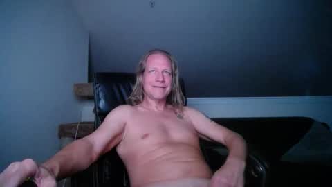 Snapshot of floridacat017 chatting on 12.14.25 Double-D online show from 12.14.25