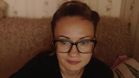 Snapshot of flowercandydoll13 chatting on 09.20.25 say meow and send tip  online show from 09.20.25