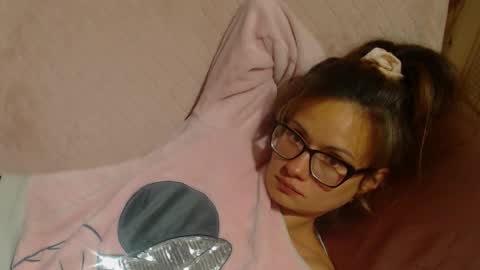 Snapshot of flowercandydoll13 chatting on 10.04.25 say meow and send tip  online show from 10.04.25