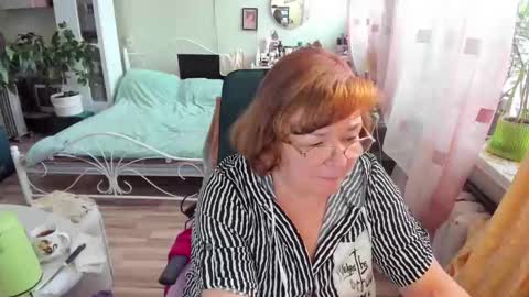 Flowerlower online show from 02.08.26