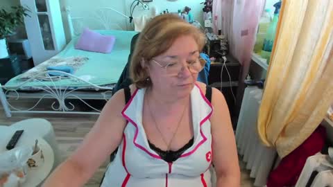 Flowerlower online show from 05.05.26