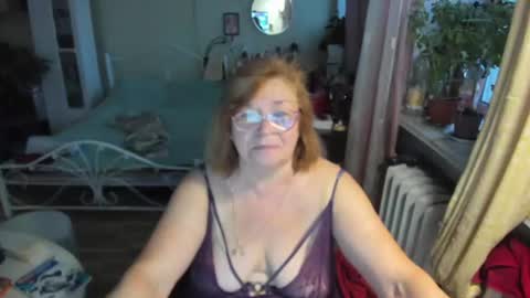 Snapshot of flowerlover8 chatting on 07.17.26 Flowerlower online show from 07.17.26