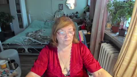 Snapshot of flowerlover8 chatting on 07.18.26 Flowerlower online show from 07.18.26