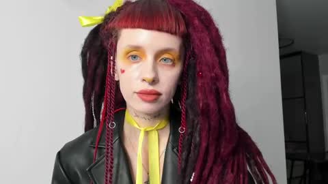 Snapshot of flowerofsin2001 chatting on 03.04.25 Flower online show from 03.04.25