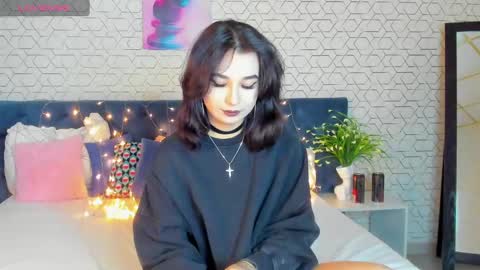 Snapshot of flowers_an chatting on 01.26.25 flowers_an online show from 01.26.25