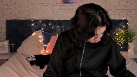 Snapshot of flowers_an chatting on 03.11.25 flowers_an online show from 03.11.25