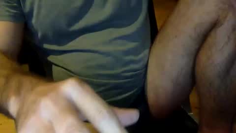 Snapshot of flowmover chatting on 09.30.25 flowmover online show from 09.30.25