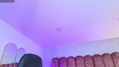  FLUFFY BUBBLE  online show from 03.09.26