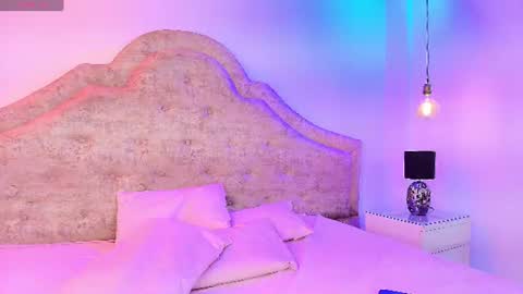  FLUFFY BUBBLE  online show from 08.02.26