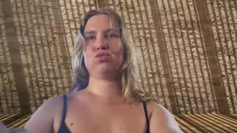 fluffy_bunnyxxx online show from 04.25.26