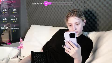 fluffy_cloude online show from 05.06.26
