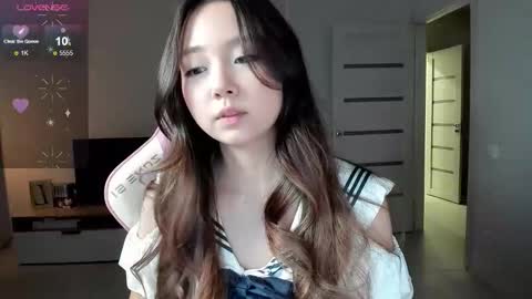 Snapshot of fluffy_rose chatting on 02.03.26 Rose online show from 02.03.26