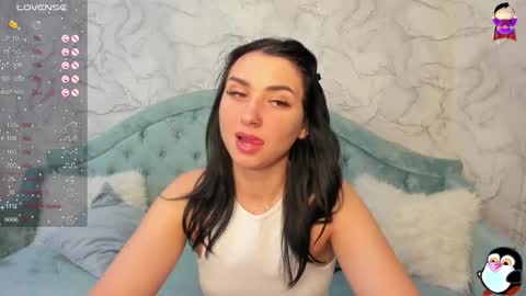 Lina online show from 10.16.25