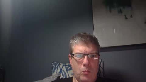 Snapshot of fluidconscience chatting on 11.16.25 FluidConscience online show from 11.16.25