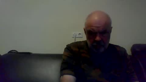 Snapshot of flutto chatting on 06.02.26 flutto online show from 06.02.26