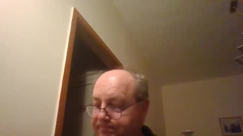Snapshot of fm_group_nederland chatting on 05.18.26 VIP Magnolia online show from 05.18.26