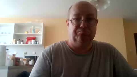 Snapshot of fm_group_nederland chatting on 06.08.26 VIP Magnolia online show from 06.08.26