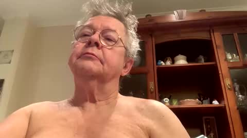 Snapshot of fmartin55 chatting on 02.16.26 fmartin55 online show from 02.16.26