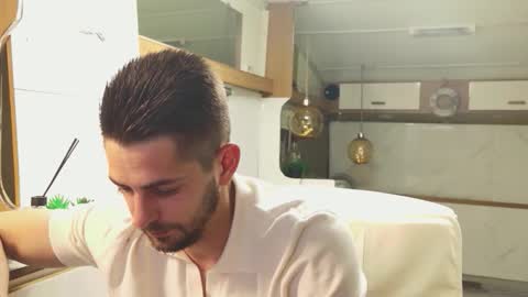 independent model online show from 05.06.26
