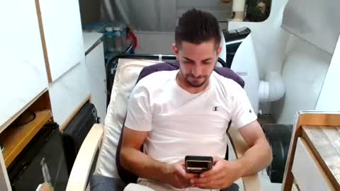 independent model online show from 06.25.26