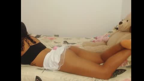 Snapshot of forbidden_games__ chatting on 01.03.25 emely and felix online show from 01.03.25