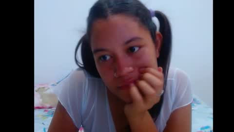 Snapshot of forbidden_games__ chatting on 02.10.25 emely and felix online show from 02.10.25