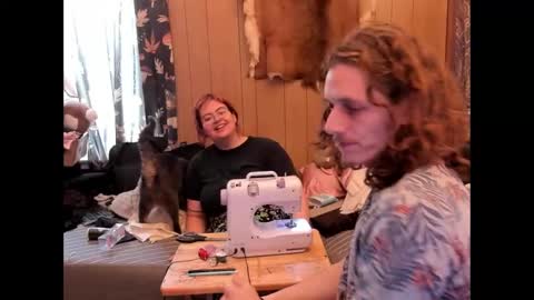 Forest Royalty online show from 10.11.25