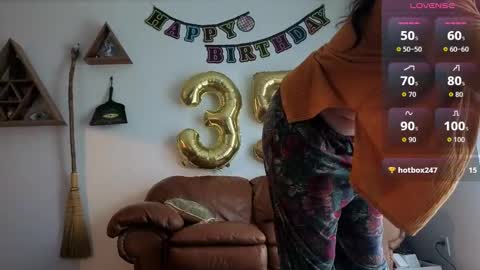 Snapshot of forestdarling chatting on 02.13.26 forestdarling online show from 02.13.26