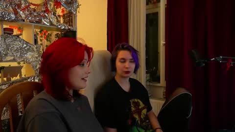 Snapshot of fox_and_dog chatting on 11.28.25 Senya subscribe to telegram channel online show from 11.28.25