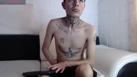 Snapshot of foxbadboy chatting on 06.15.26 foxbadboy online show from 06.15.26