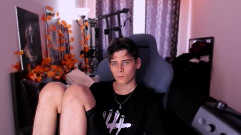 Foxicfu online show from 11.12.25