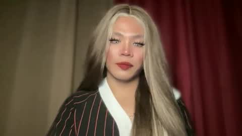 Snapshot of foxli_xx chatting on 02.25.26 KITTY online show from 02.25.26