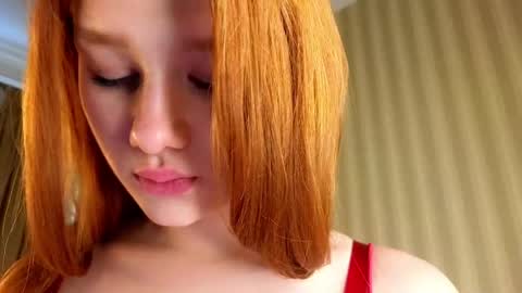 Snapshot of foxxx_tail chatting on 06.05.26 Petra online show from 06.05.26