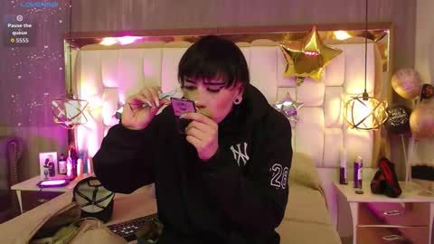 Foxxy  online show from 11.11.25