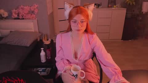 Snapshot of foxy_jpg chatting on 03.01.26 Sue online show from 03.01.26