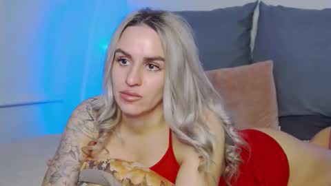 Snapshot of foxy_kimmi chatting on 02.25.26 Foxy Kimmi online show from 02.25.26