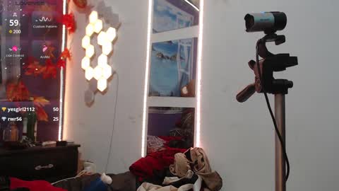 Snapshot of foxy_pet2 chatting on 03.06.25 my name is Sofhia but you can call me any name you like Sir online show from 03.06.25