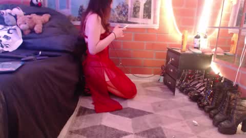 Snapshot of foxy_pet2 chatting on 09.27.25 my name is Sofhia but you can call me any name you like Sir online show from 09.27.25