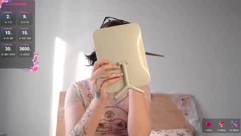 Snapshot of foxydollkate chatting on 10.31.25 Kate online show from 10.31.25