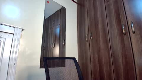 Kayla online show from 12.21.24